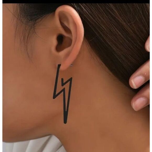 Black lightening Bolt Earrings - Picture 1 of 1